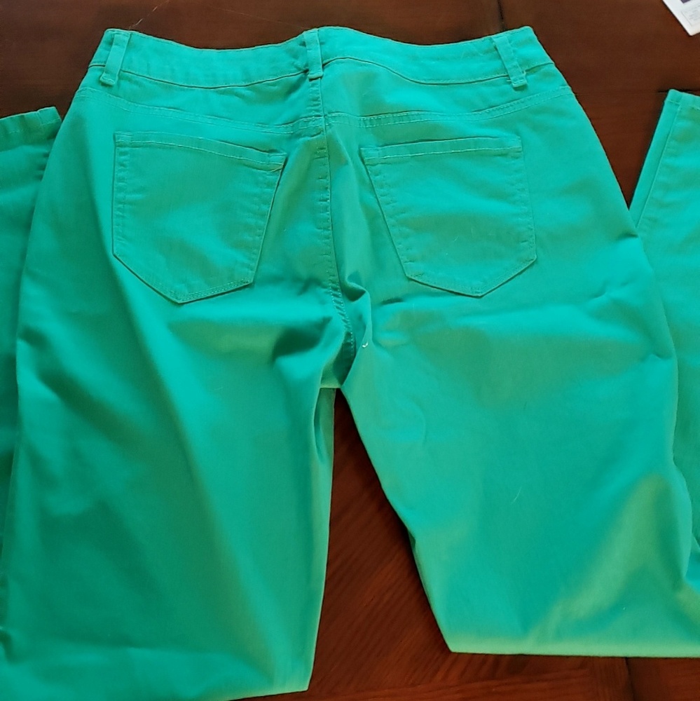 New without tags green denim jeans